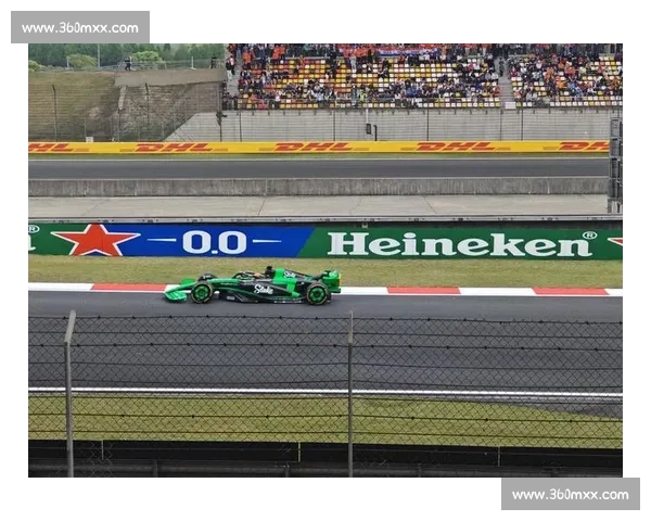 F1美国站排位赛：车迷狂欢！各路豪强悉数登场，精彩不容错过！