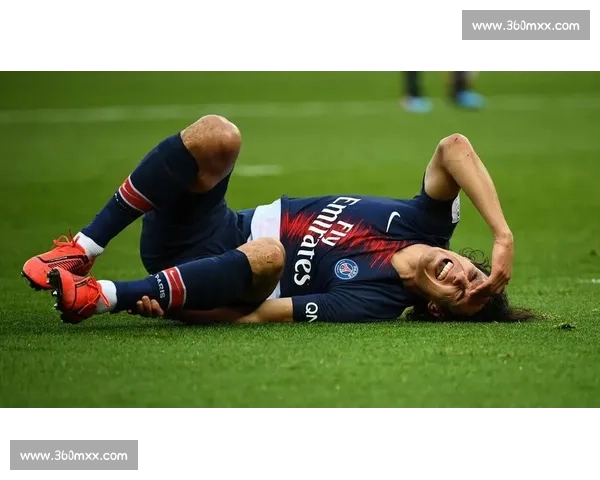 卡瓦尼小腿伤缺战拜仁 博卡锋线核心缺席关键战役