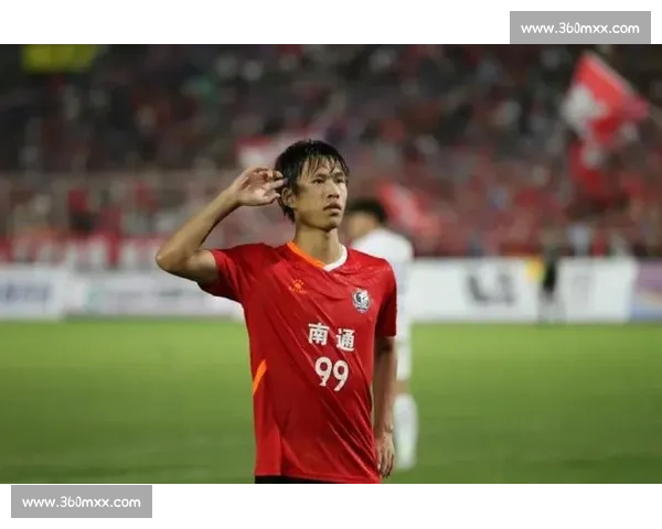 这进球够我吹一年！苏超球员凌空抽射，皮球化作炮弹！